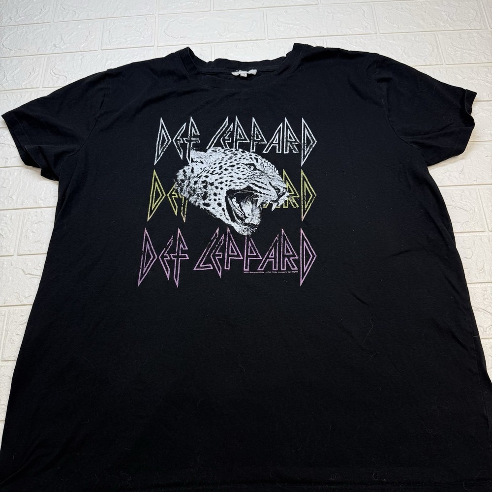 Maurices XL Black Def Leppard Graphic Rock Band T-shirt Women Regular Fit